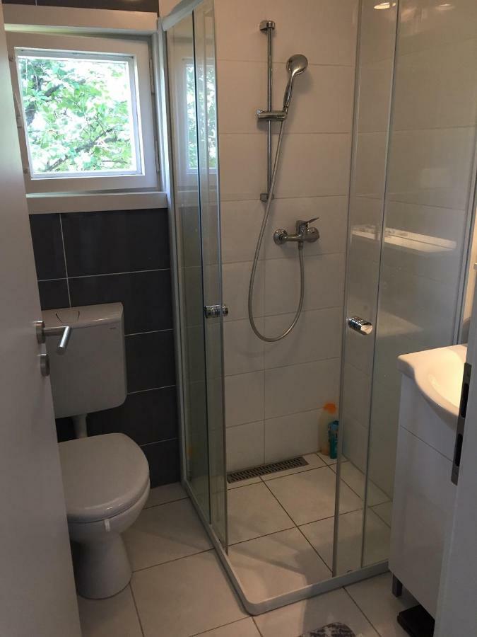Szegfű apartmanház Villa Balatonfůzfő Exterior foto